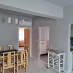 Lilian Apartmanhaz *