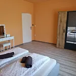 Appartement Lilian Apartmanhaz *