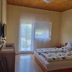 Lilian Apartmanhaz شقة