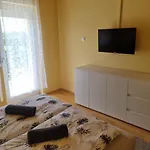 Lilian Apartmanhaz Appartement *