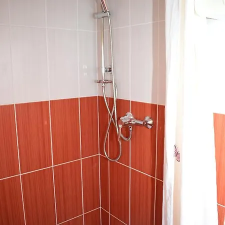 Lilian Apartmanhaz Apartament Siófok
