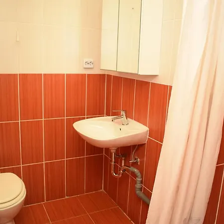 Lilian Apartmanhaz Apartment *
