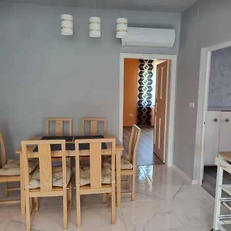 شقة Lilian Apartmanhaz شيوفوك