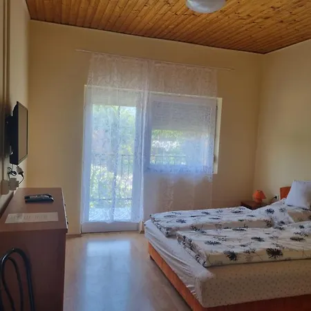 Lilian Apartmanhaz Apartment