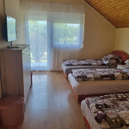 아파트 Lilian Apartmanhaz *