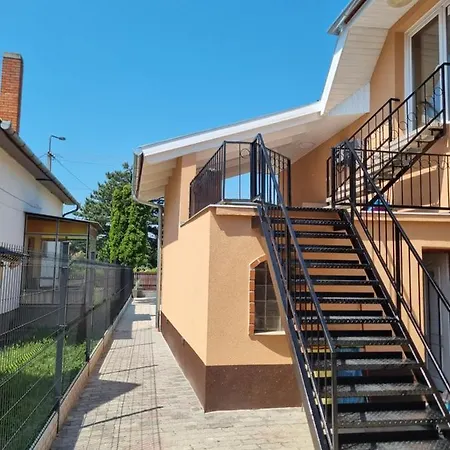 Lilian Apartmanhaz * Siofok