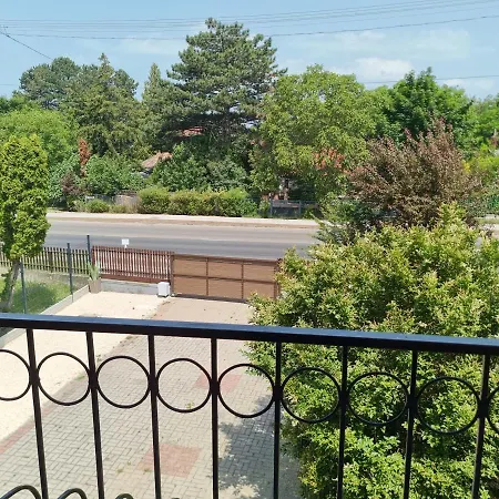 아파트 Lilian Apartmanhaz