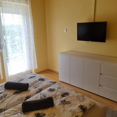 Lilian Apartmanhaz Daire *