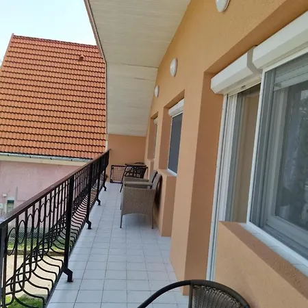 Lilian Apartmanhaz Lejlighed