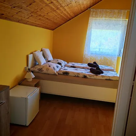 Lilian Apartmanhaz شيوفوك