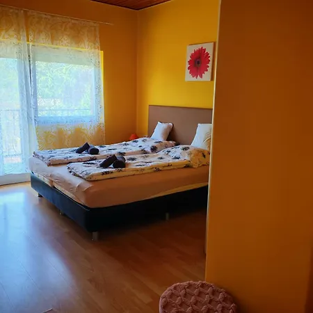 Appartement Lilian Apartmanhaz *
