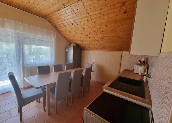 Lilian Apartman *
