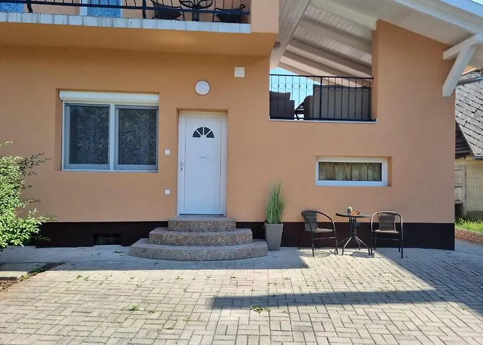 Lilian * Siófok