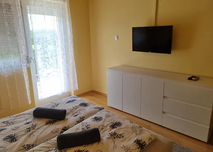 Lilian Apartman *